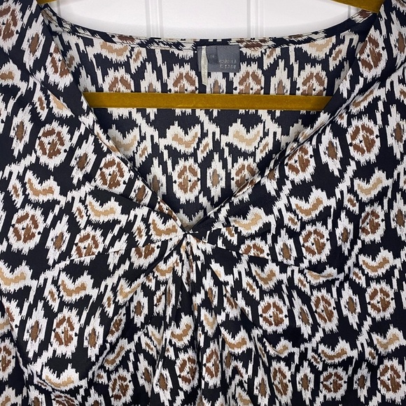 Sparkle & Fade Anthropologie Abstract crop Blouse - Picture 3 of 7